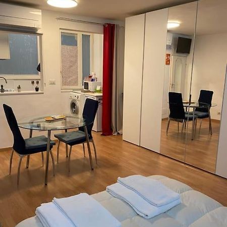 Gianfranco - City Center Apt フィレンツェ エクステリア 写真