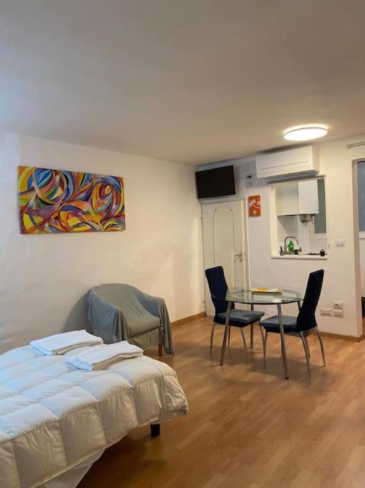 Gianfranco - City Center Apt フィレンツェ エクステリア 写真