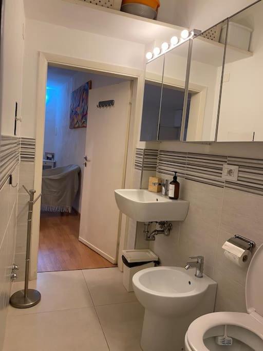 Gianfranco - City Center Apt フィレンツェ エクステリア 写真